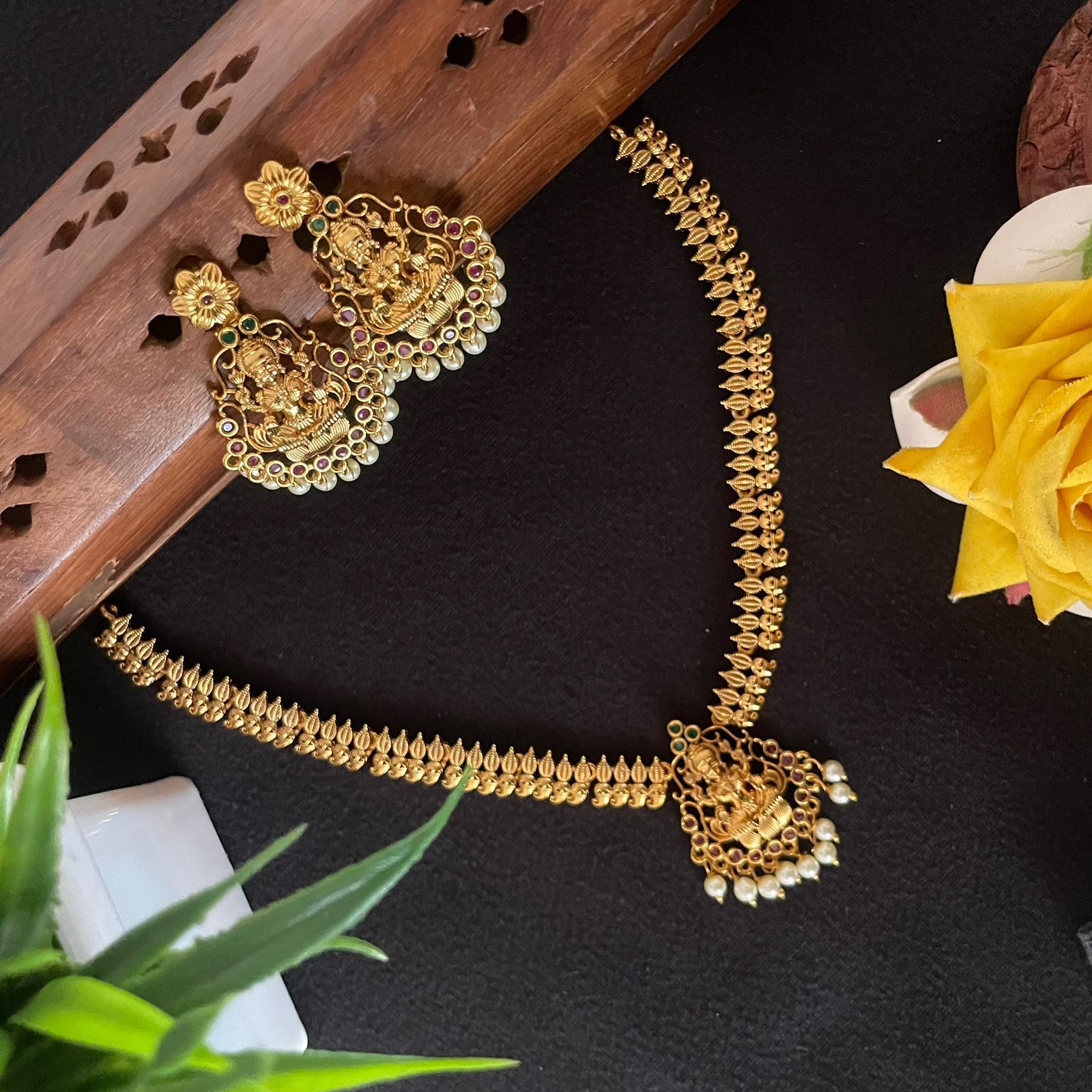 TEMPLE LAKSHIMI COIN NECKLACE 