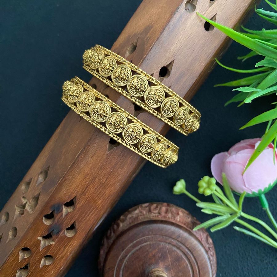 ANTIQUE LAKSHMI COIN BANGLES