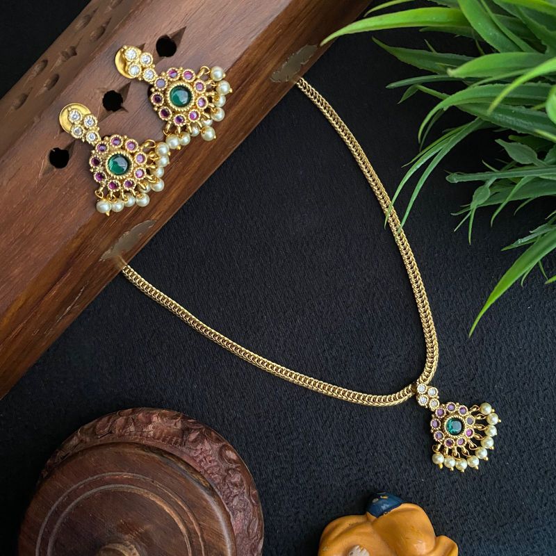 ATTIGAI TYPE NECKLACE 