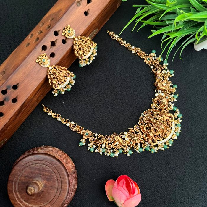 NAGASI GREEN PEARL HEAVY NECKLACE